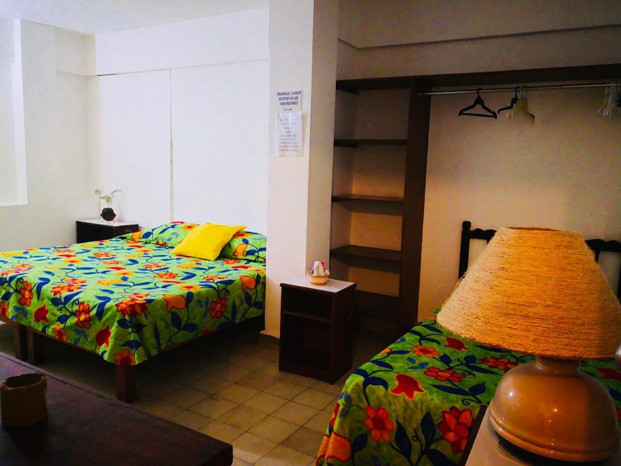 Hotel Zocalo Abuelos Acapulco Esterno foto