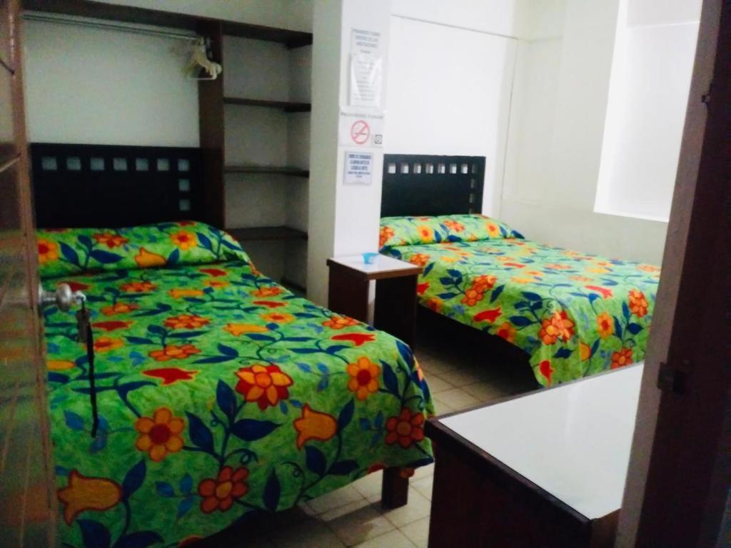 Hotel Zocalo Abuelos Acapulco Esterno foto
