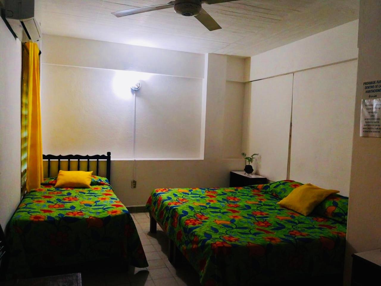 Hotel Zocalo Abuelos Acapulco Esterno foto